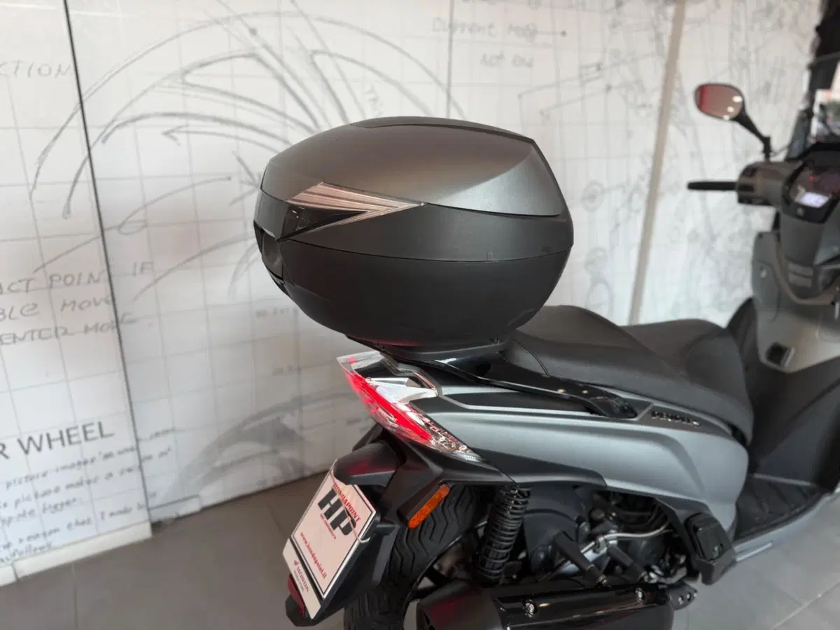 Kymco People 300i S (2021 - 22) (9)