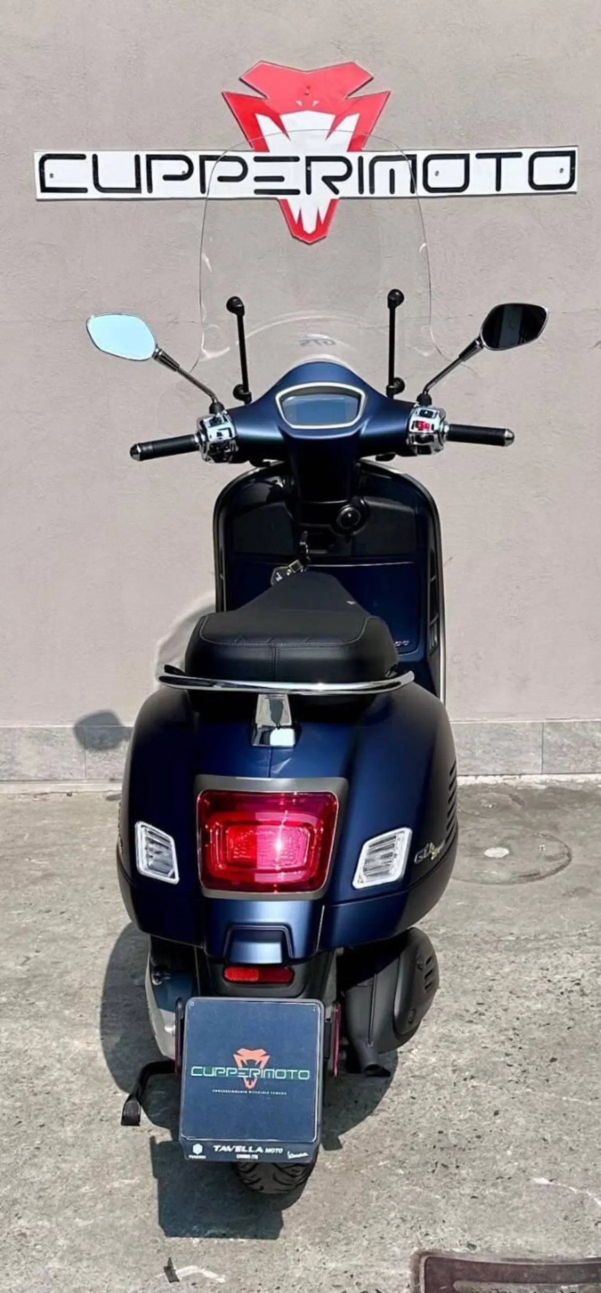 Vespa GTS 300 Super Tech (2023 - 24) (3)