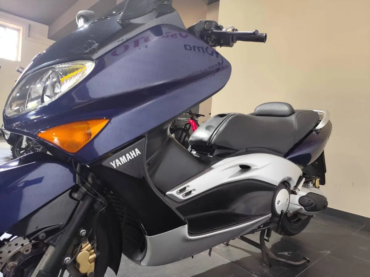 Yamaha T-Max 500 (2001 - 03) (5)