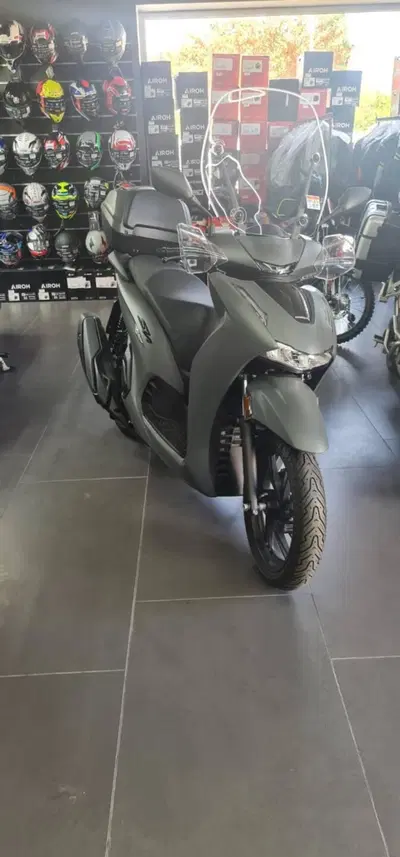 Honda SH 350i GT (2025 - 26) usata