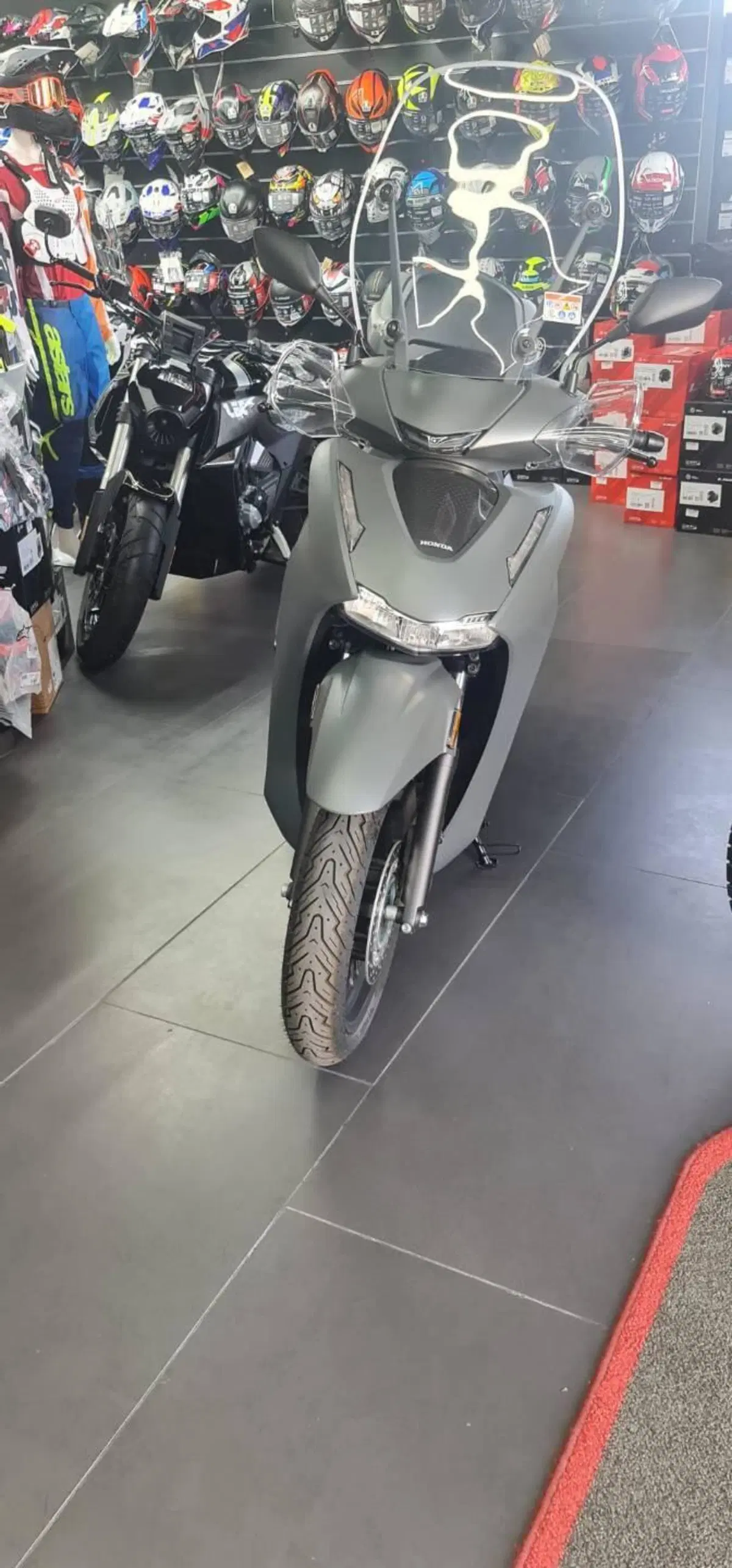 Honda SH 350i GT (2025 - 26) (3)