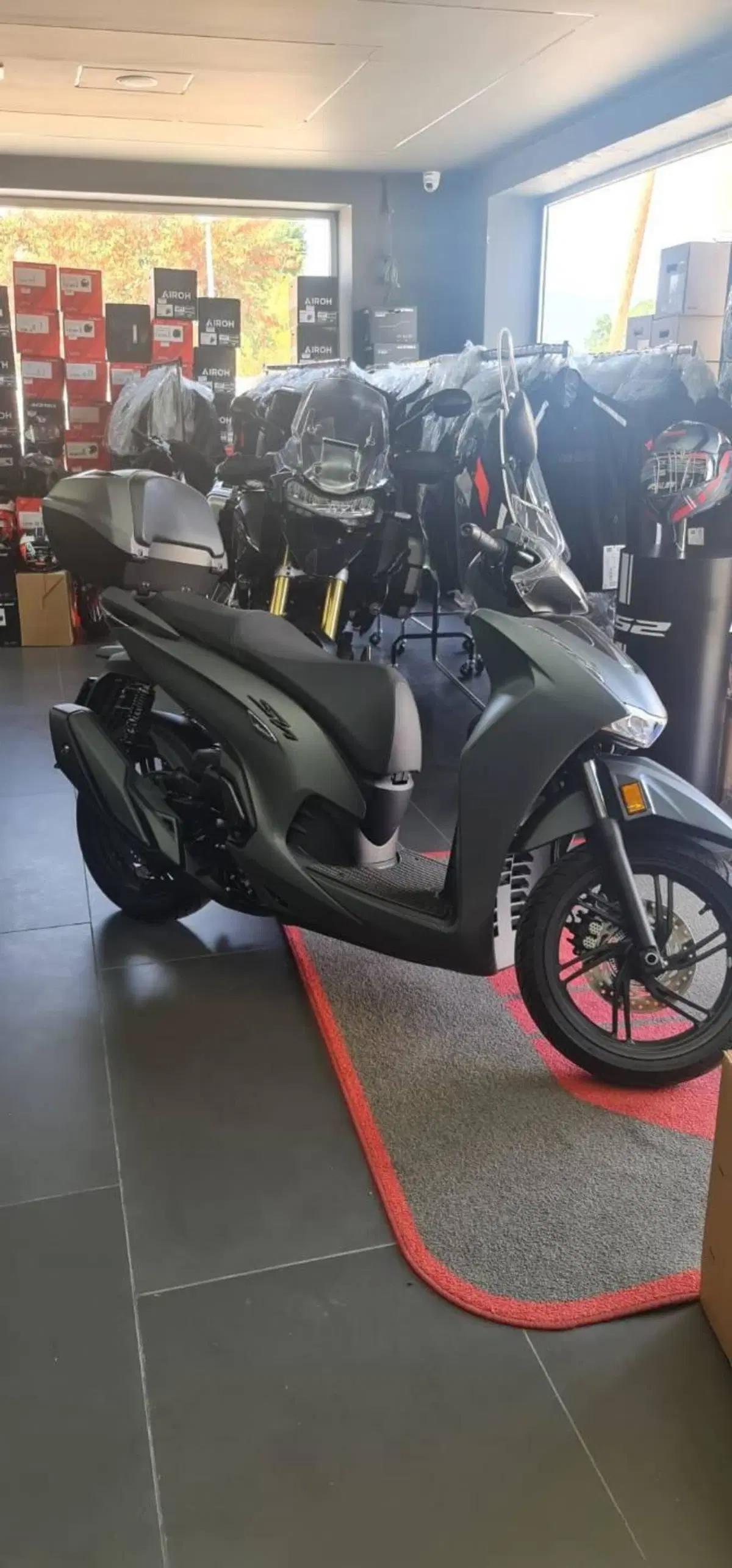 Honda SH 350i GT (2025 - 26) (7)