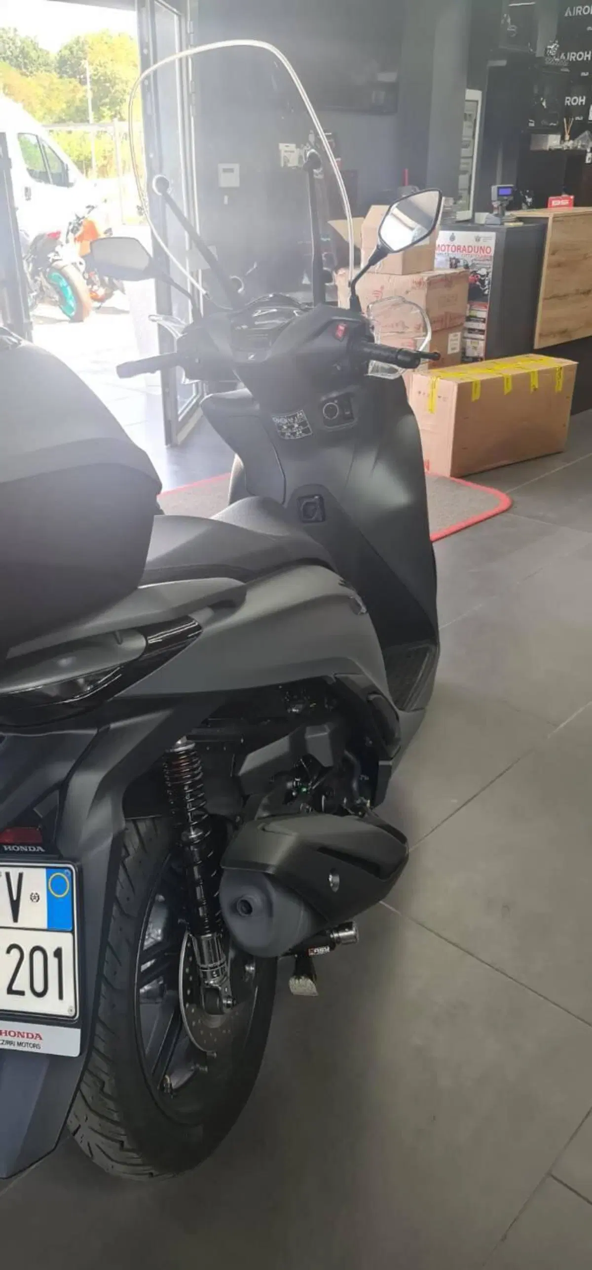 Honda SH 350i GT (2025 - 26) (9)