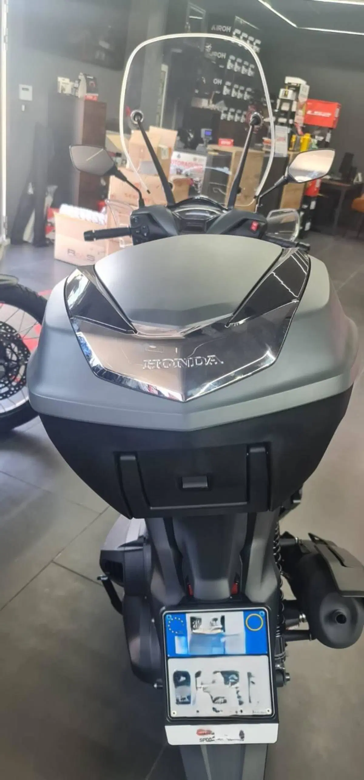 Honda SH 350i GT (2025 - 26) (10)