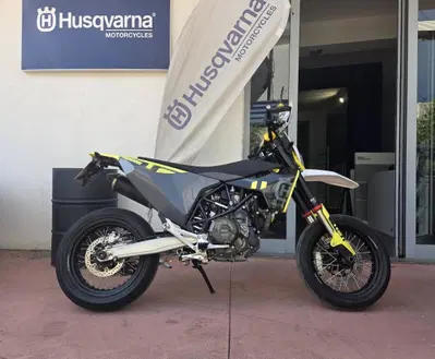 Husqvarna 701 Supermoto (2023 - 25) usata
