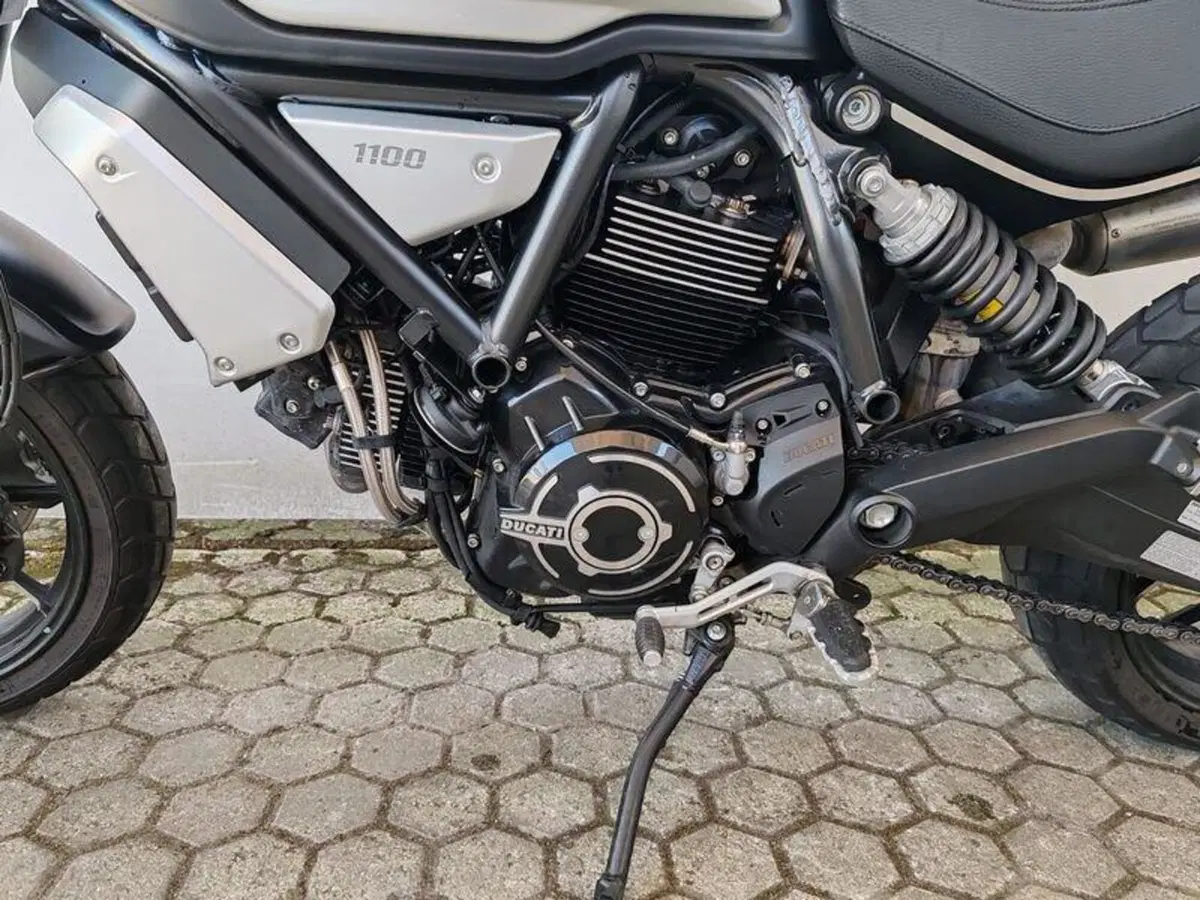 Ducati Scrambler 1100 Dark Pro (2020 - 24) (6)