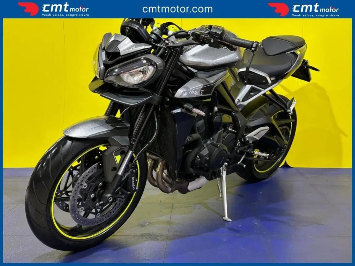 Triumph Street Triple R (2020 - 22) (2)