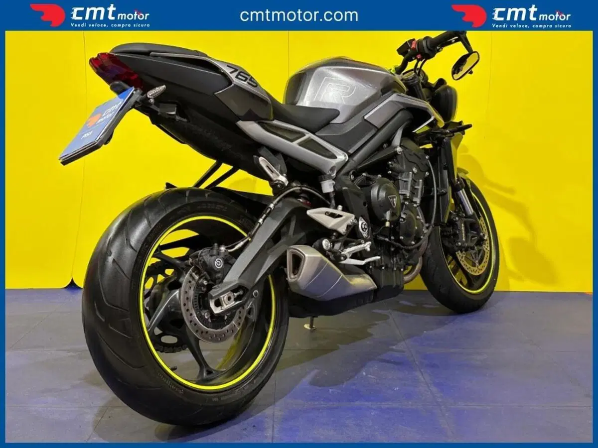 Triumph Street Triple R (2020 - 22) (4)
