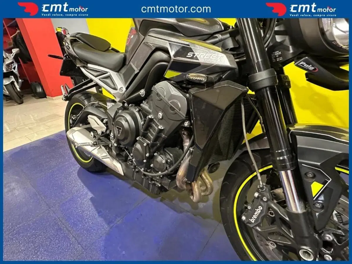 Triumph Street Triple R (2020 - 22) (11)