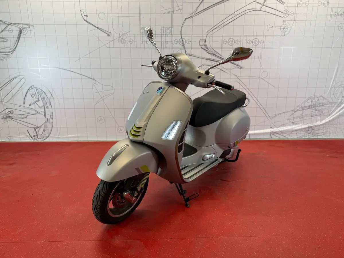 Vespa GTS 300 Super Tech (2023 - 24) (5)