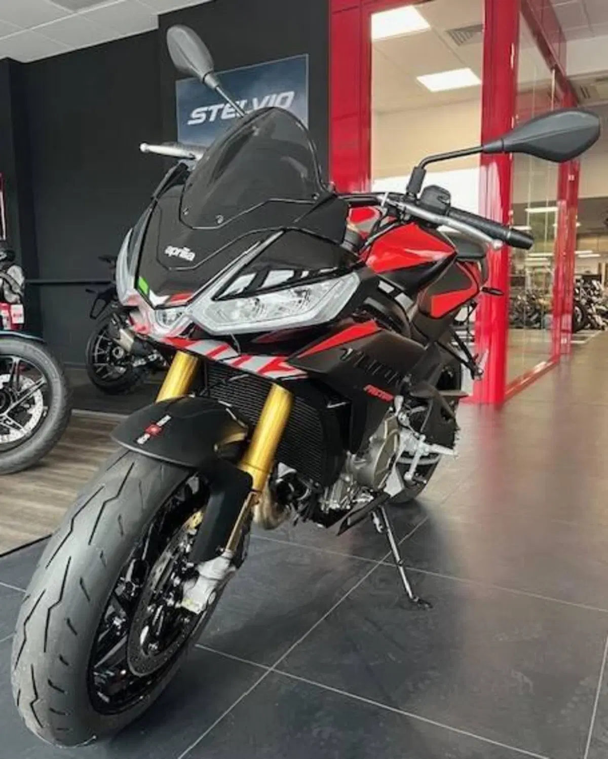 Aprilia Tuono 660 Factory (2025 - 26) (4)