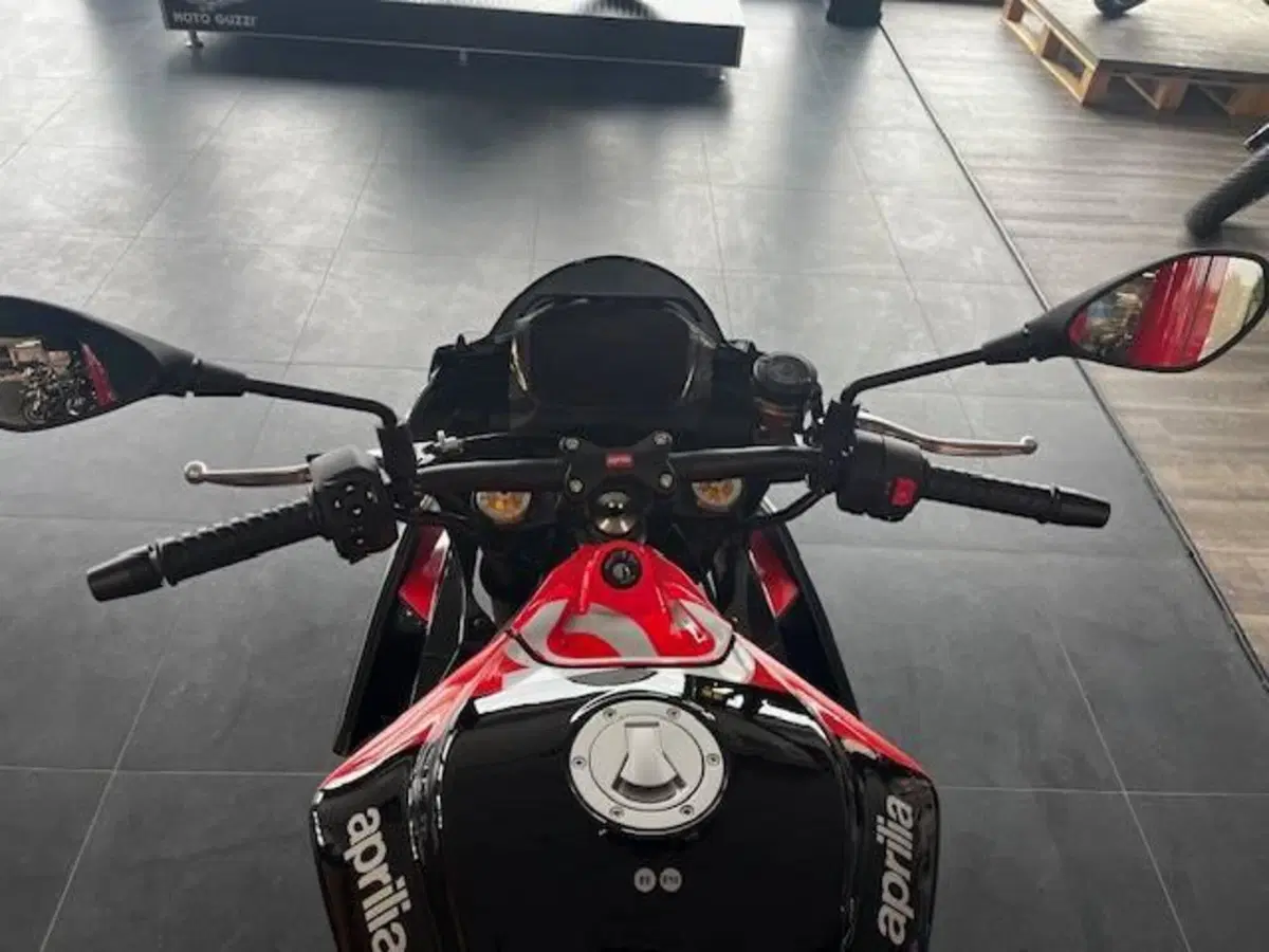 Aprilia Tuono 660 Factory (2025 - 26) (5)