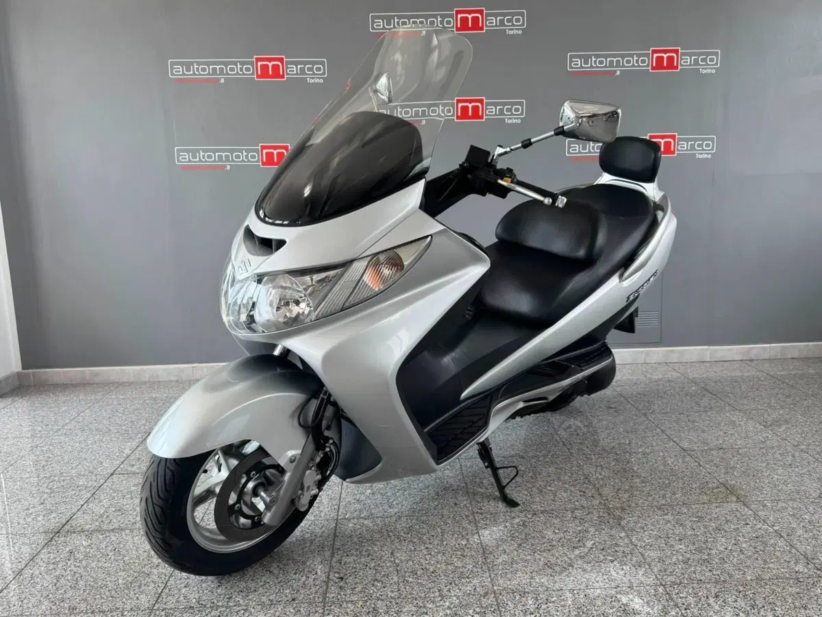 Suzuki Burgman AN 400 i.e. (2004 - 05) (3)