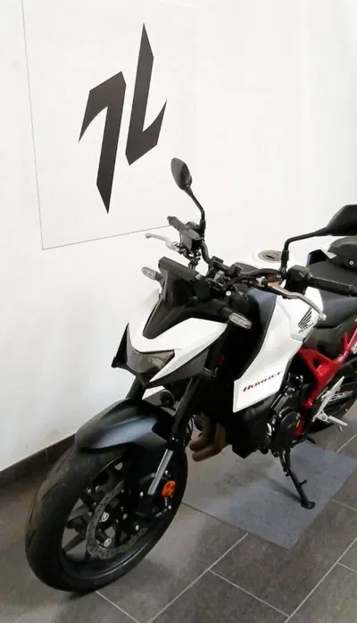 Honda CB 750 Hornet (2025) usata
