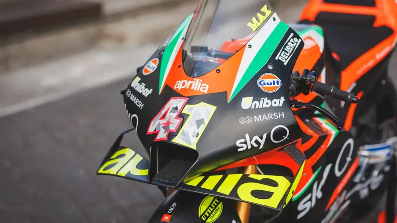 La Aprilia RS-GP 2020 di Aleix Espargar&oacute; ritorna all'asta