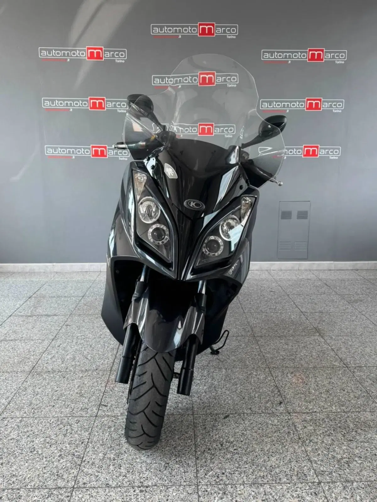 Kymco Downtown 300i (2009 - 17) (2)