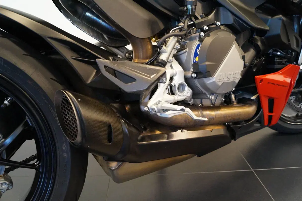 Ducati Streetfighter V2 (2022 - 24) (8)