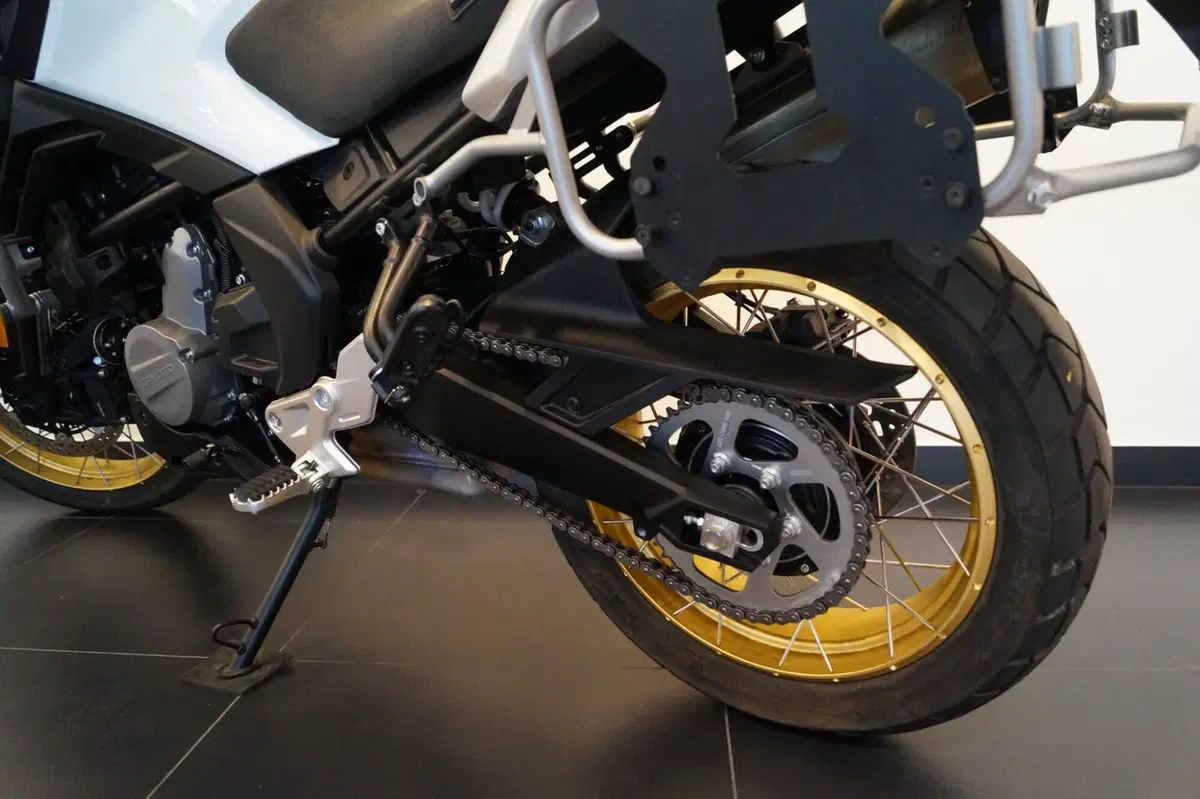 CFMOTO 700MT Adventure (2025 - 26) (6)