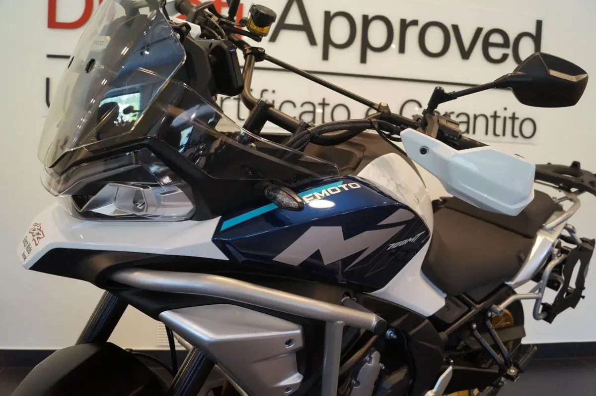 CFMOTO 700MT Adventure (2025 - 26) (8)