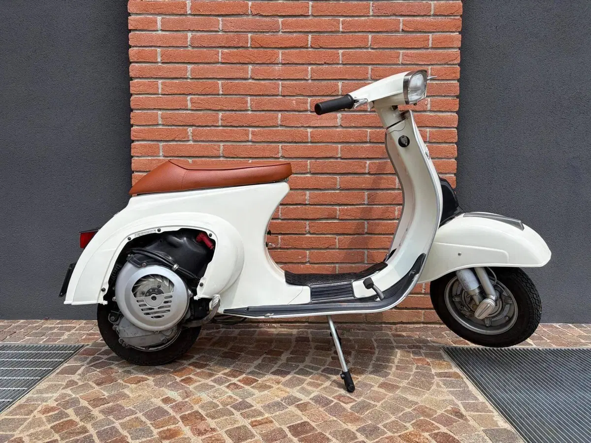 Piaggio Vespa 50 Special (4)