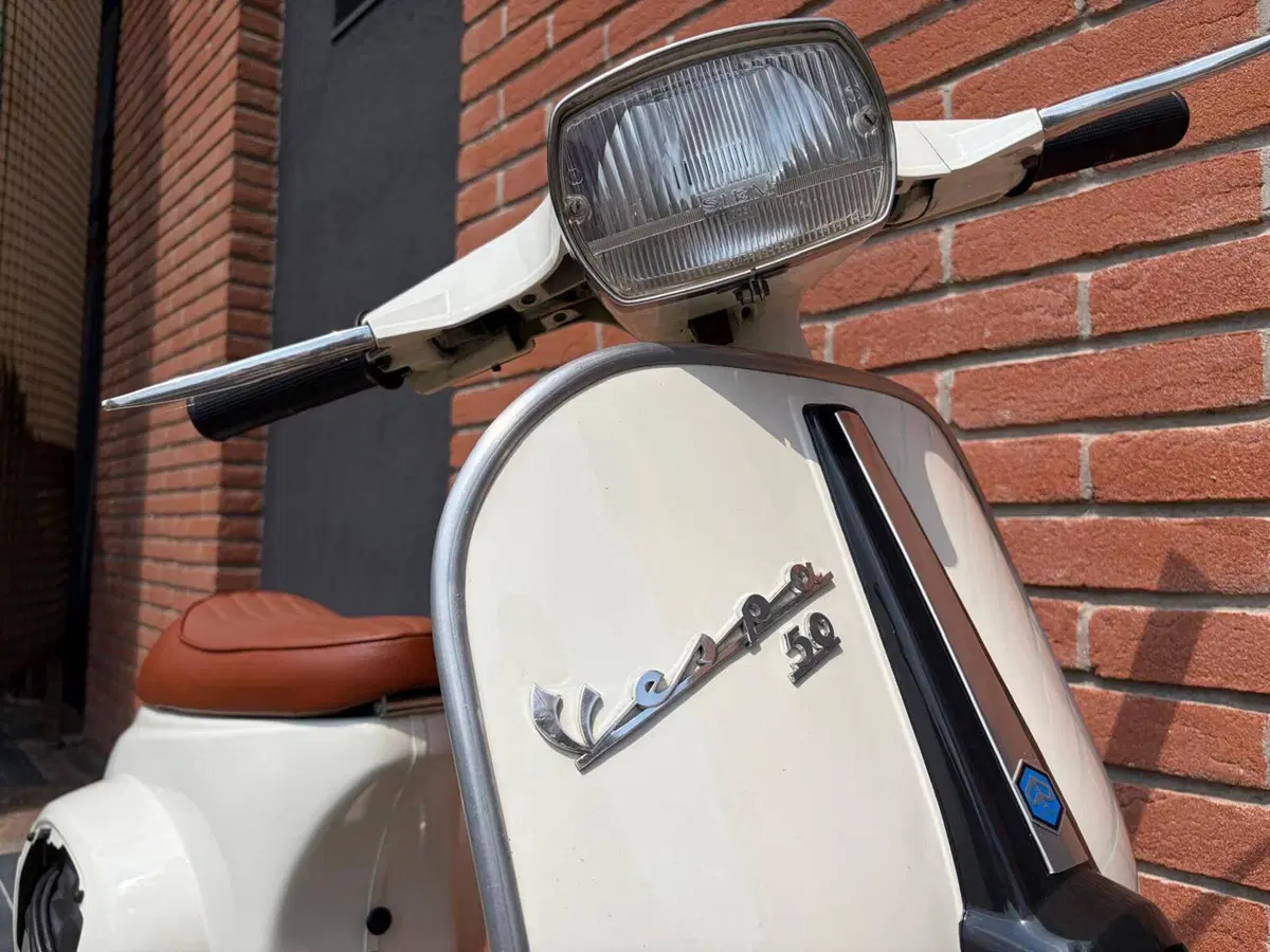 Piaggio Vespa 50 Special (5)