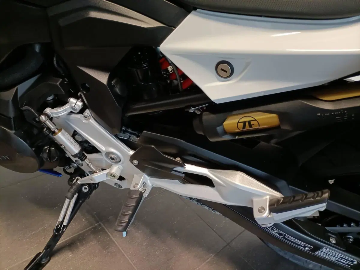 Bmw F 900 R (2021 - 24) (14)