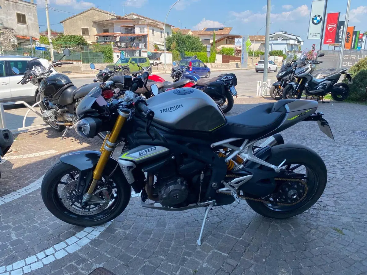 Triumph Speed Triple 1200 RS (2021 - 24) (2)