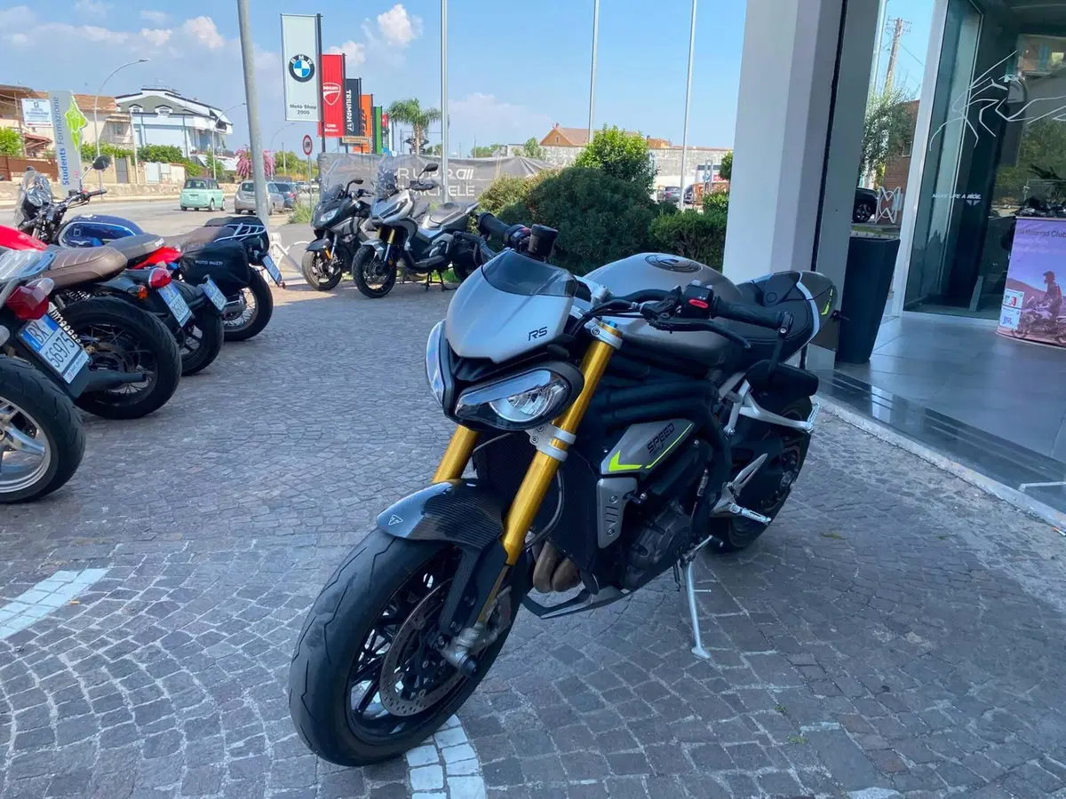 Triumph Speed Triple 1200 RS (2021 - 24) (4)