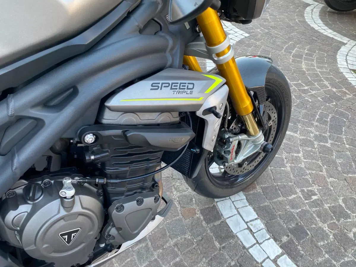 Triumph Speed Triple 1200 RS (2021 - 24) (7)