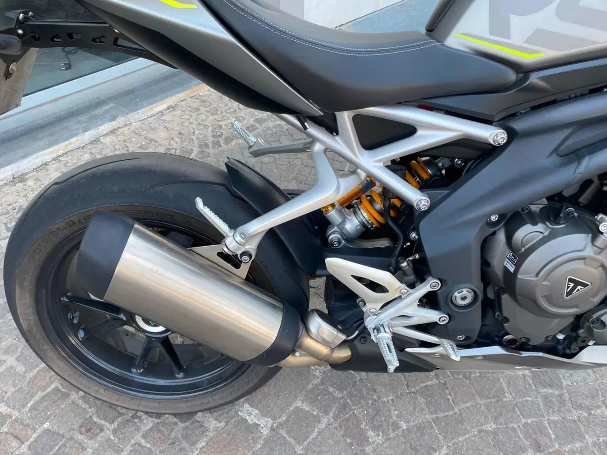 Triumph Speed Triple 1200 RS (2021 - 24) (8)