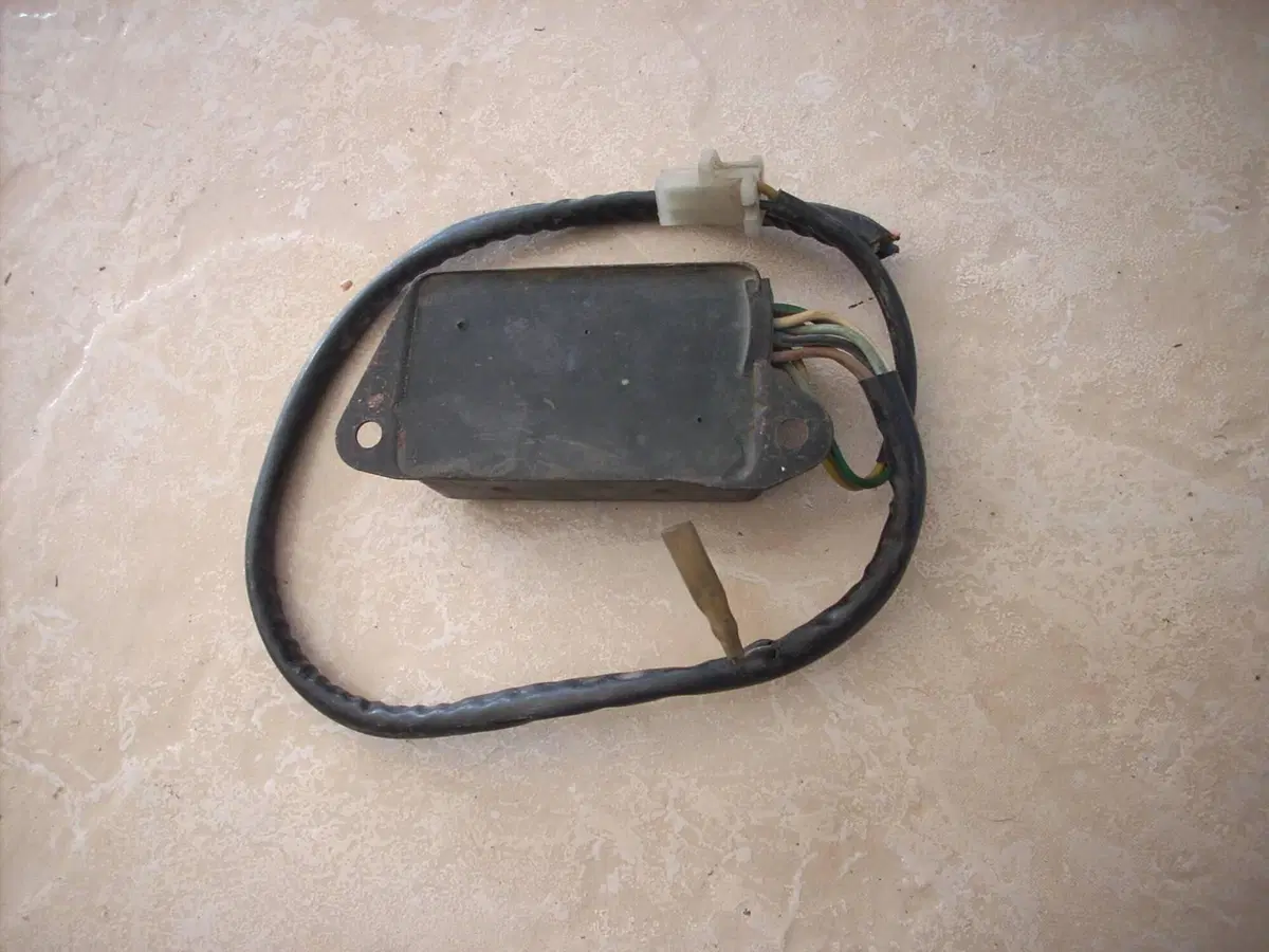 Ricambi Usati Originali Honda CB 400 Four d'Epoca (6)