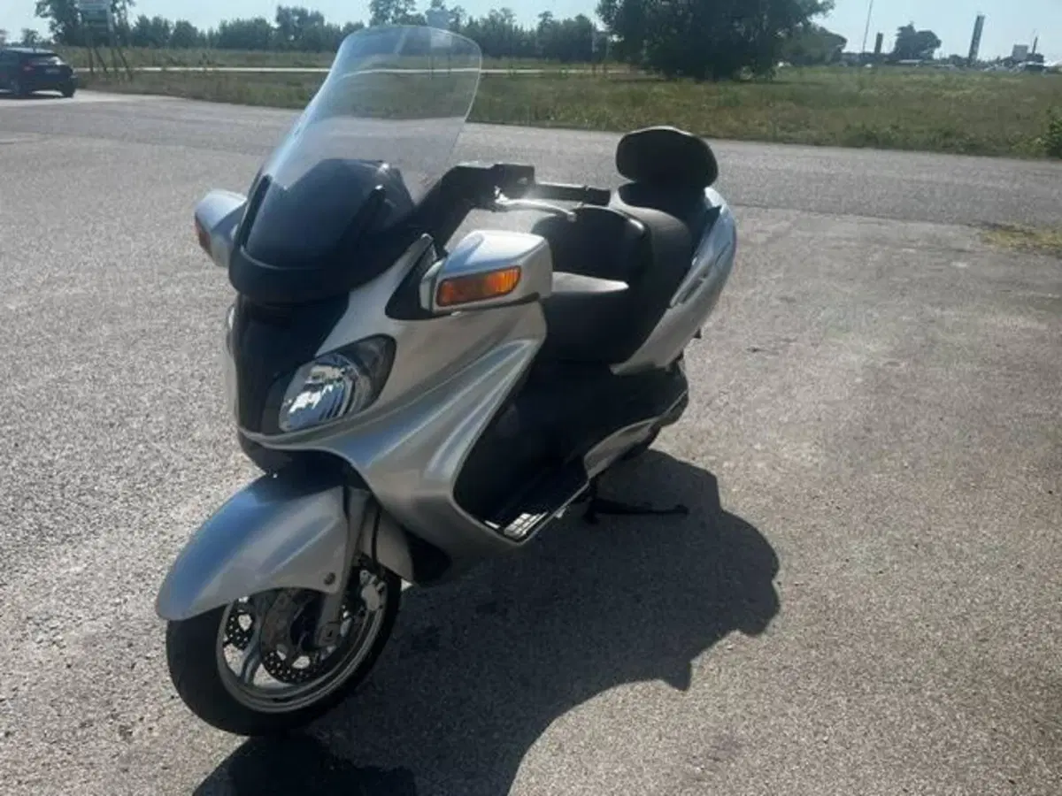 Suzuki Burgman AN 650 (2002 - 03) (3)