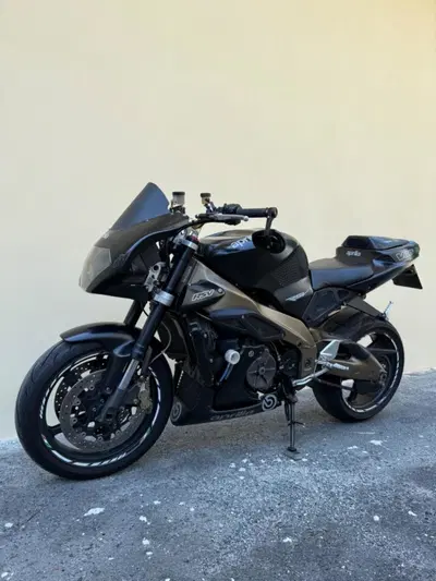 Aprilia Tuono 1000 R (2004 - 05) usata