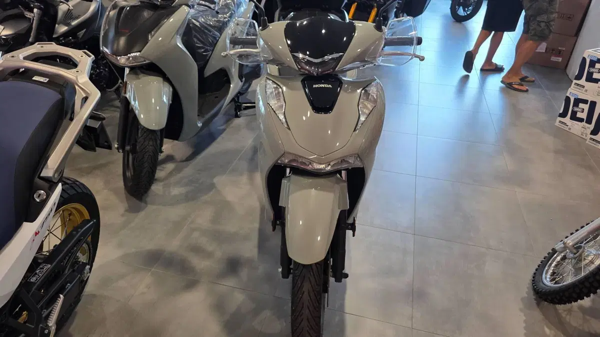 Honda SH 150i (2024 - 25) (2)
