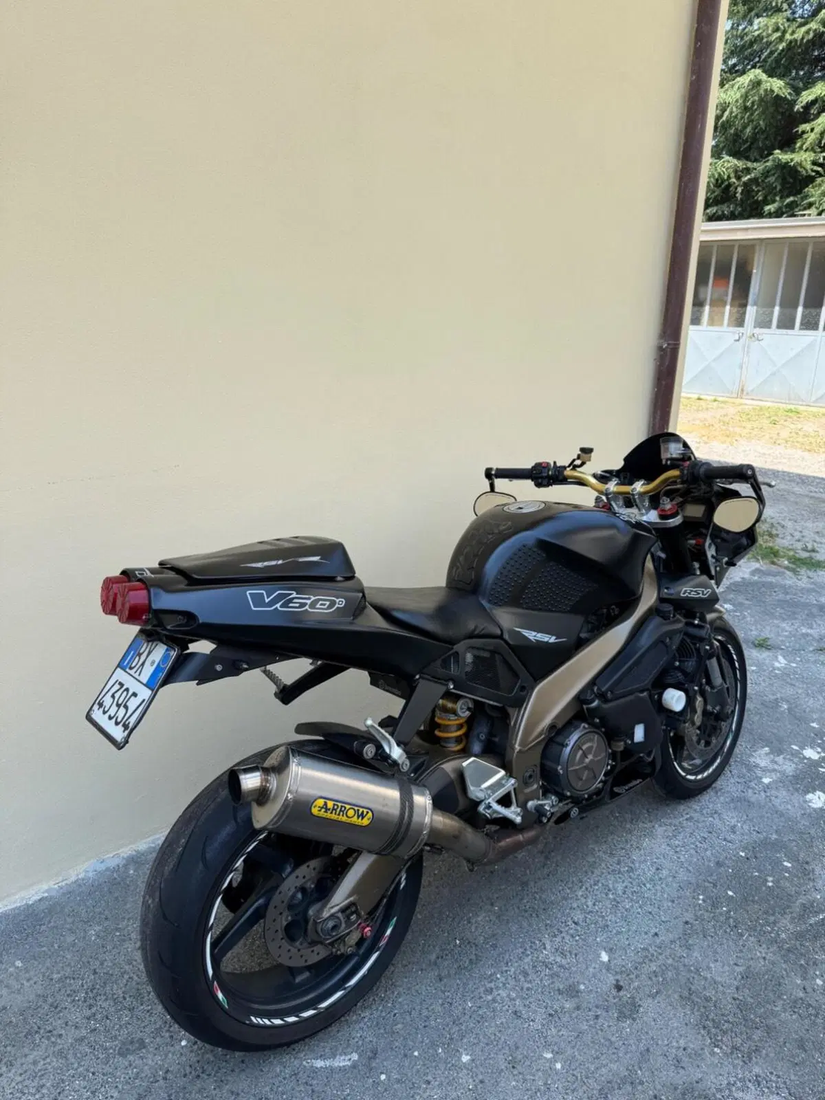 Aprilia Tuono 1000 R (2004 - 05) (19)
