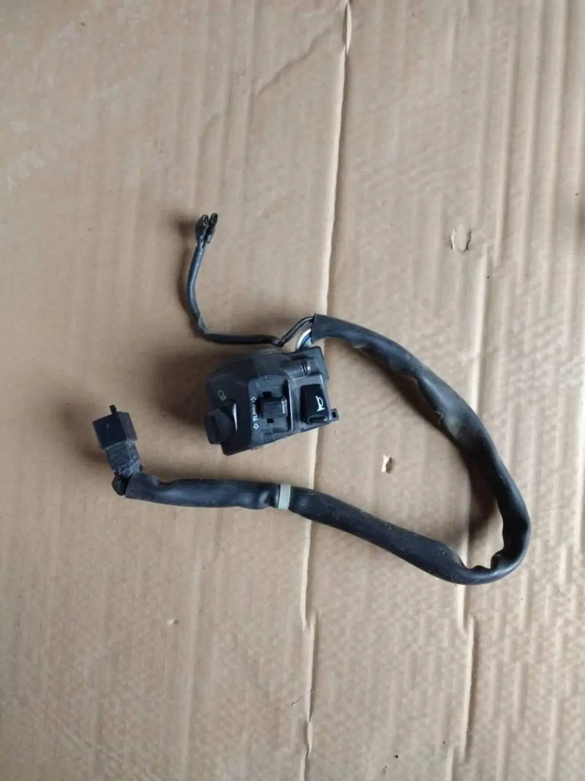 Ricambi Usati Originali Honda CBR 250 R Semimanubr (6)
