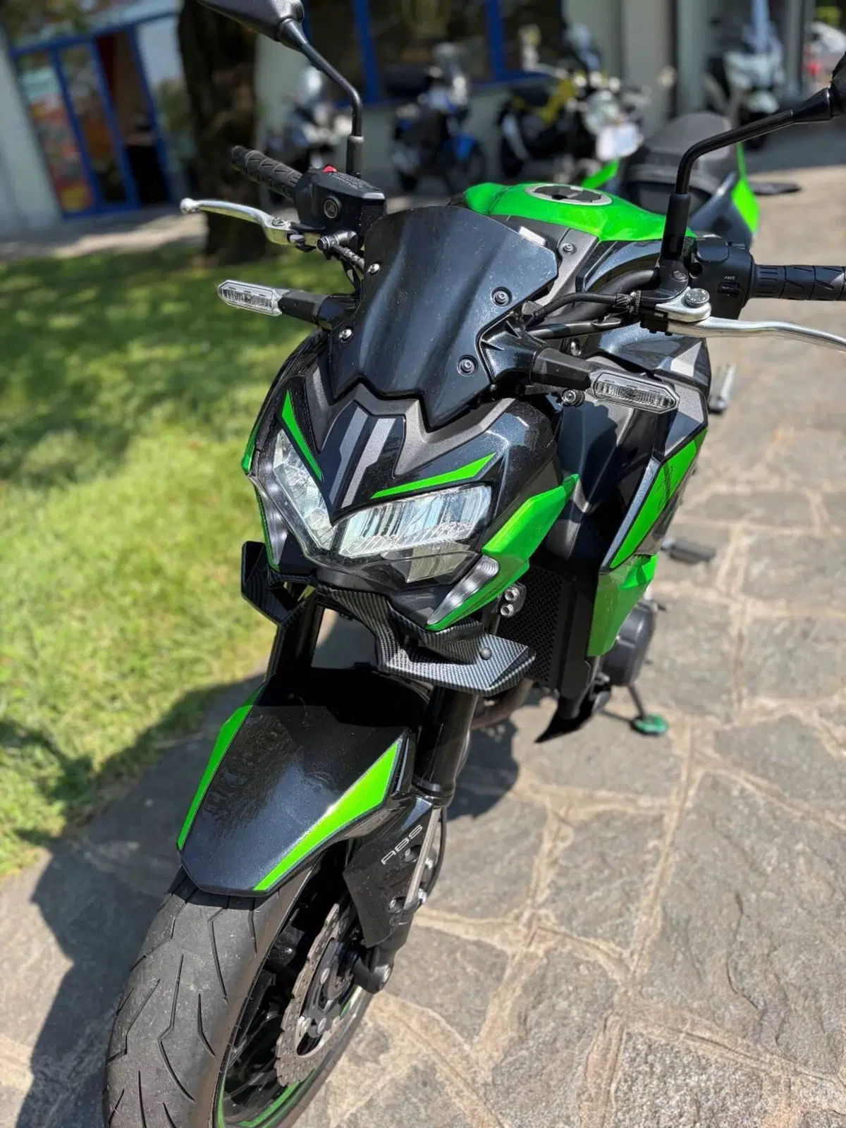 Kawasaki Z 900 (2021 - 24) (3)
