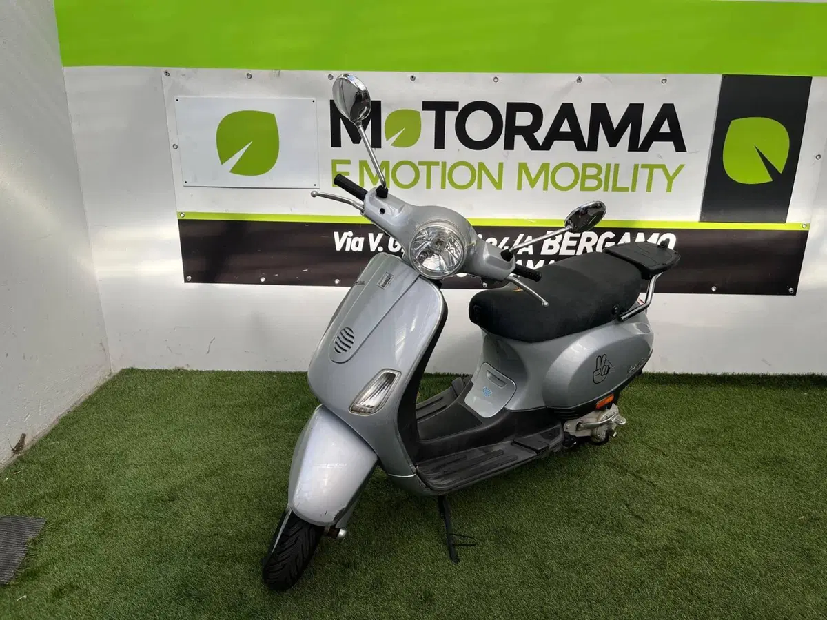 Vespa LX 50 4T (2009 - 14) (2)