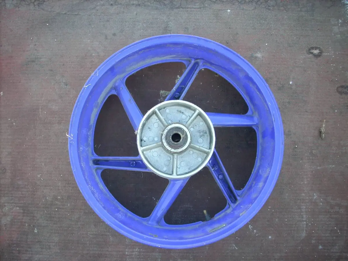 Cerchio Posteriore Originale Honda CBR 900 RR Fire (2)
