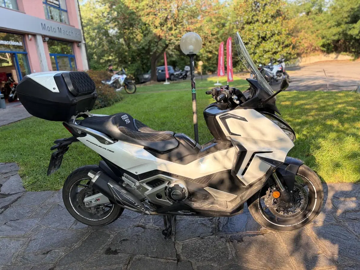 Honda Forza 750 DCT Urban (2021 - 24)