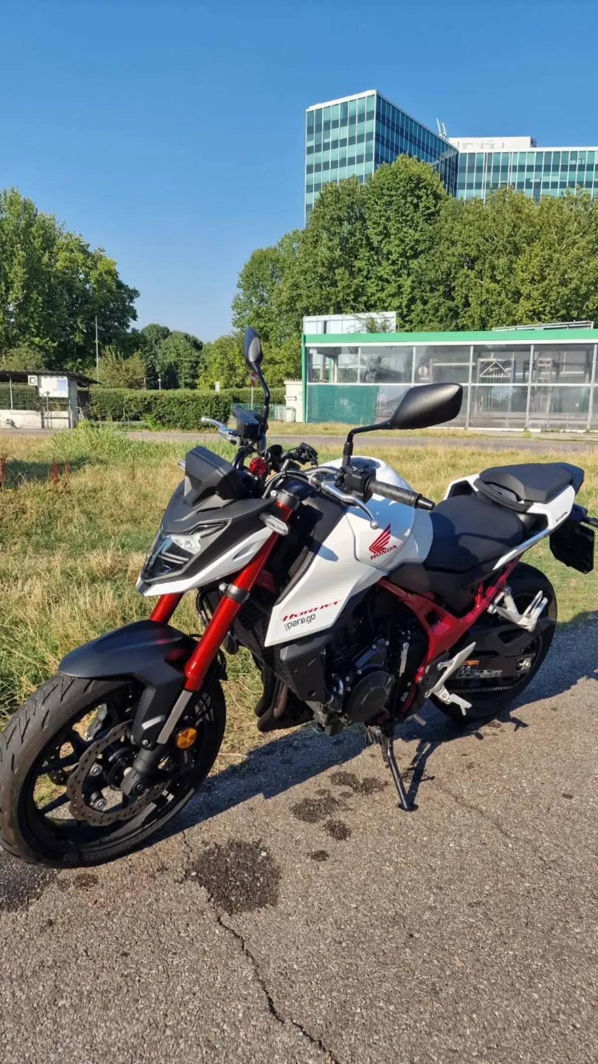 Honda CB 750 Hornet (2023 - 24) (4)