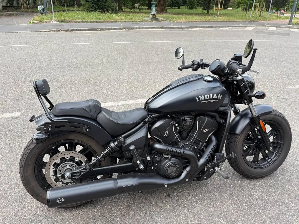Indian Scout 1250 Bobber Limited + Tech (2025 - 26) (5)