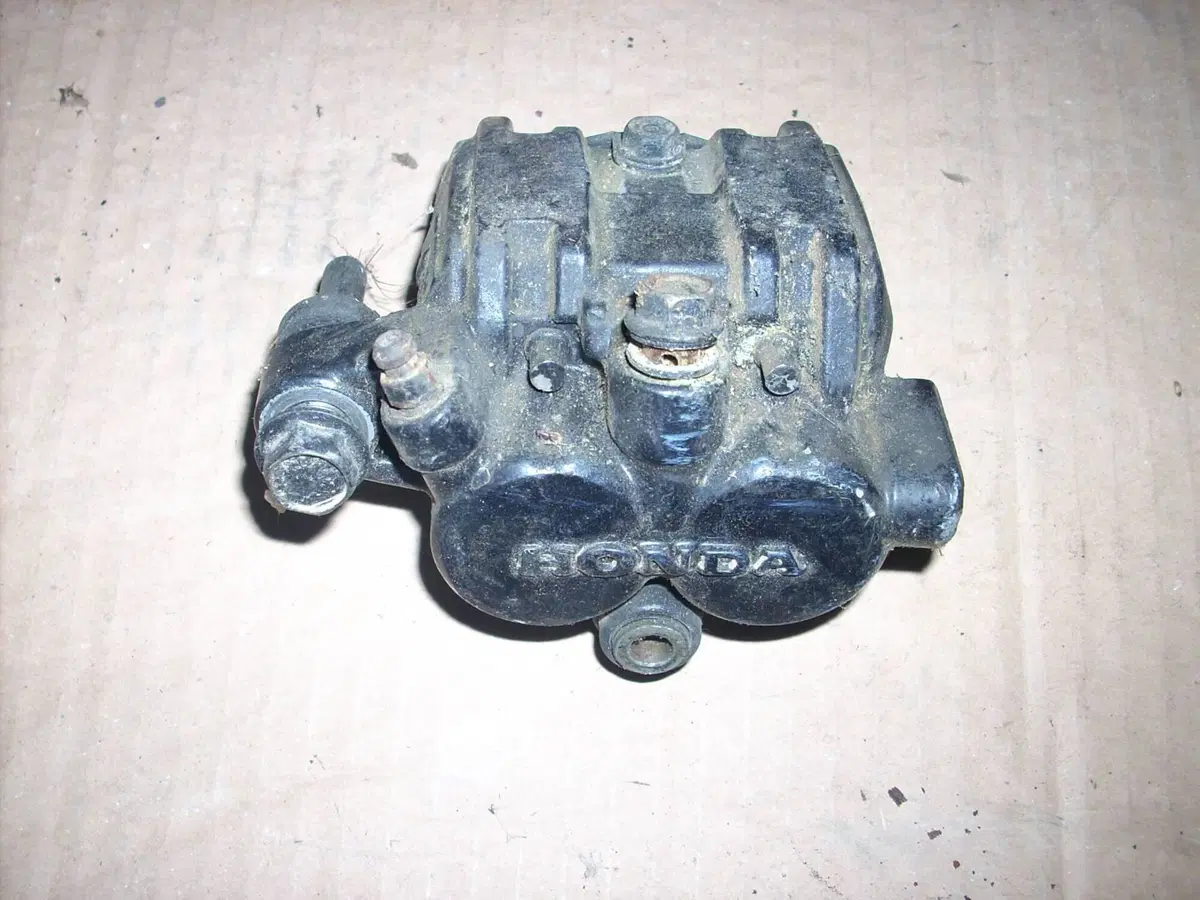 Ricambi Usati Originali Honda VF 750 S Sabre V4 d' (8)
