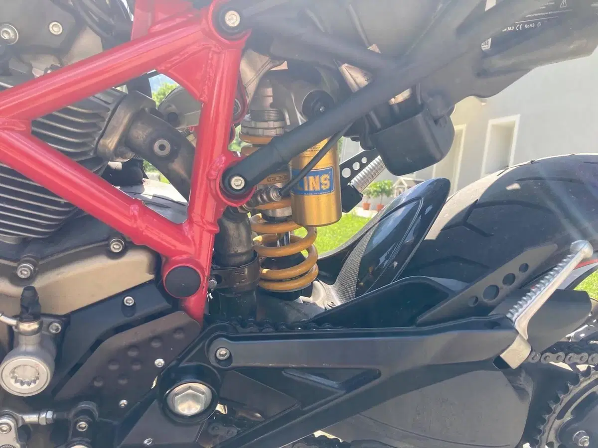 Ducati Hypermotard 1100 EVO SP (2010 - 12) (11)