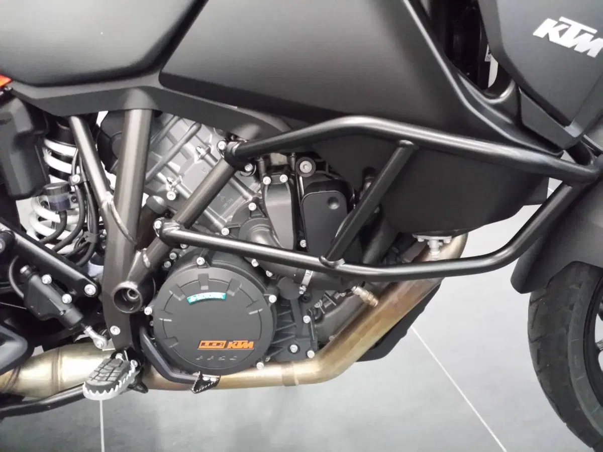 KTM 1290 Super Adventure S (2017 - 20) (3)