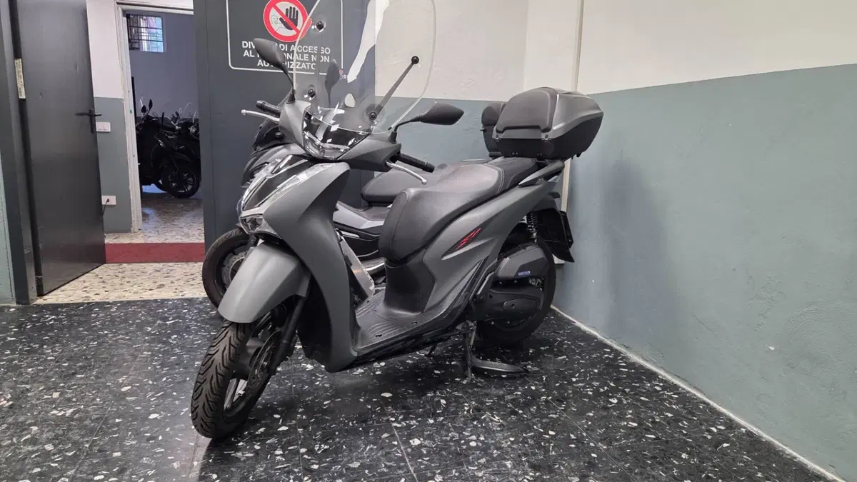 Honda SH 125i Sport (2022 - 23) (2)