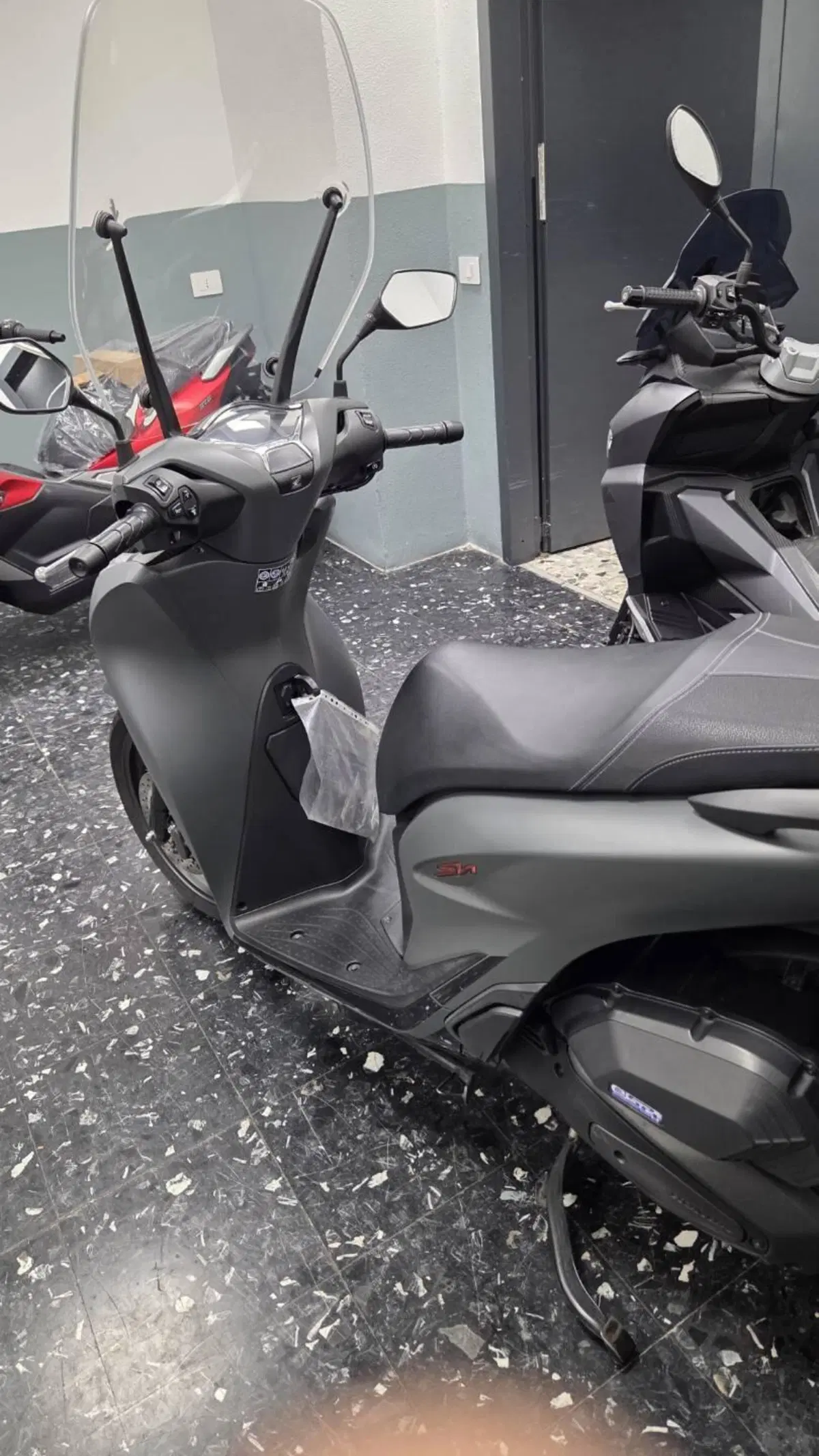 Honda SH 125i Sport (2022 - 23) (5)