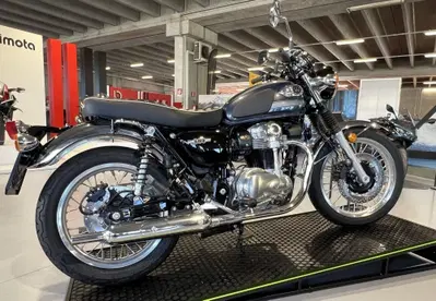 Kawasaki W 800 (2021 - 26) nuova