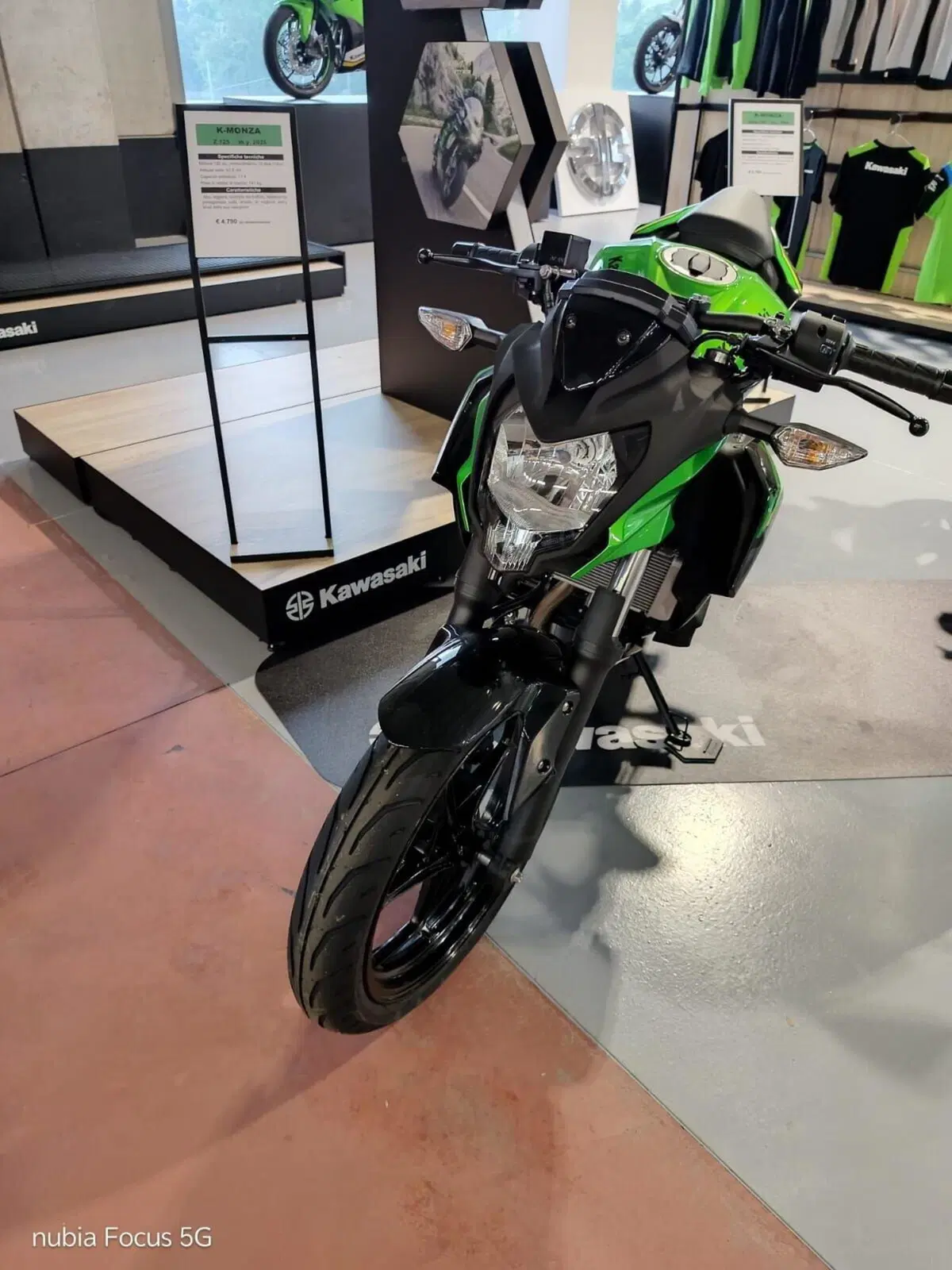 Kawasaki Z 125 (2025 - 26) (2)