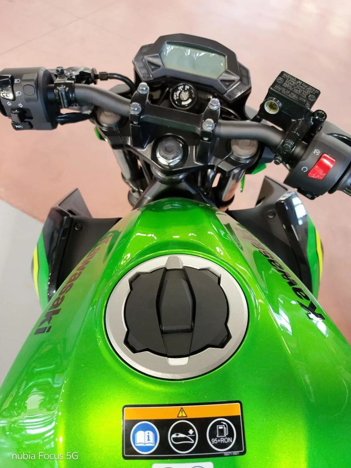 Kawasaki Z 125 (2025 - 26) (4)
